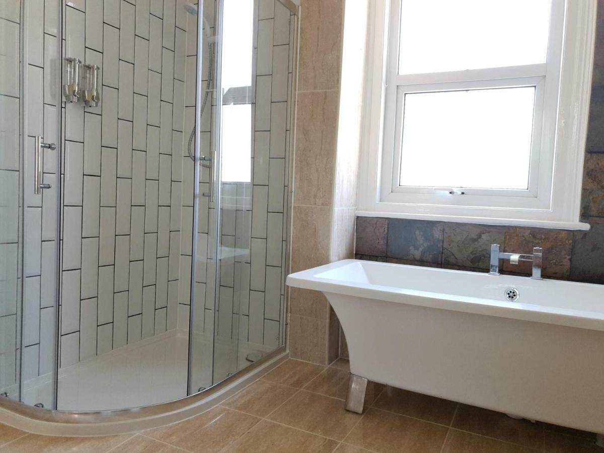 Grandeur Holiday Home, With Free Parking Clacton-on-Sea Exterior photo