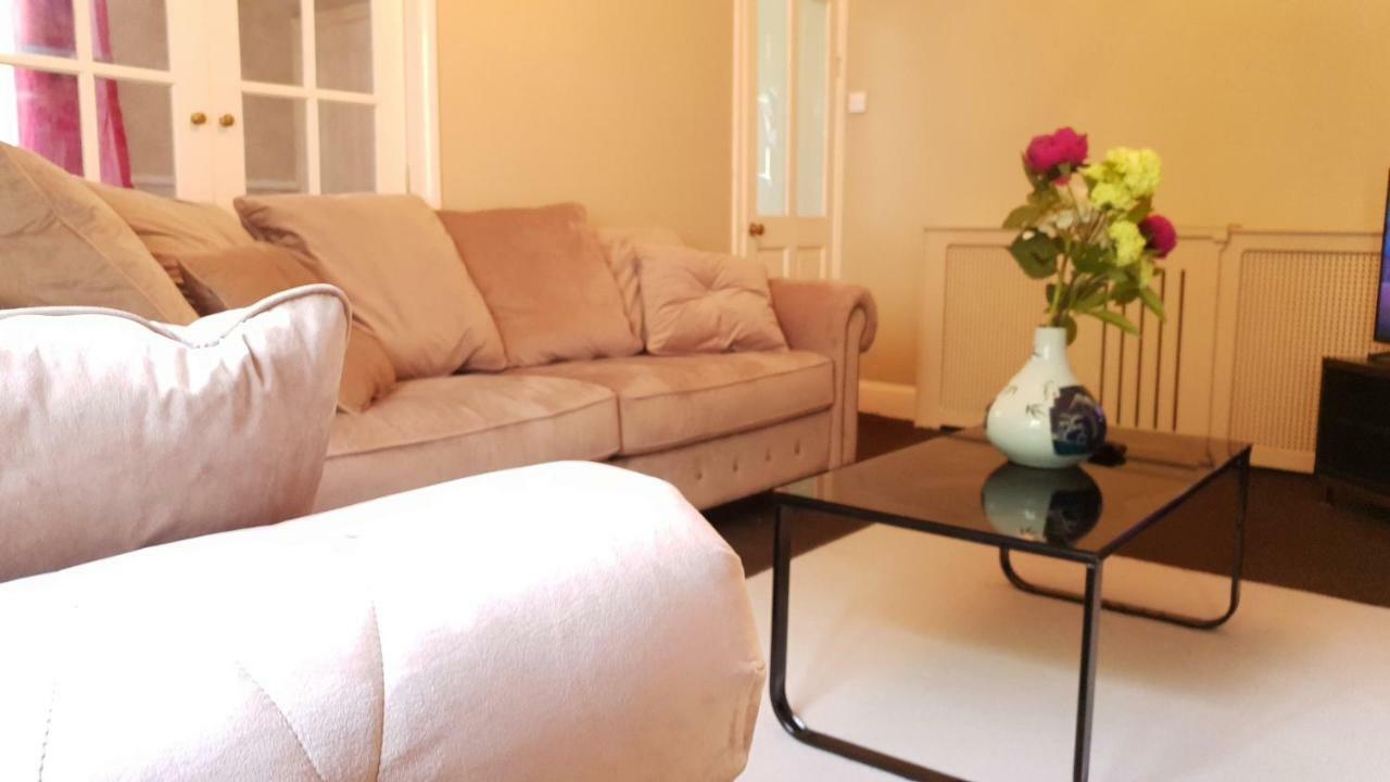 Grandeur Holiday Home, With Free Parking Clacton-on-Sea Exterior photo